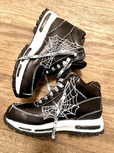 Trapperz Boots 🕷️